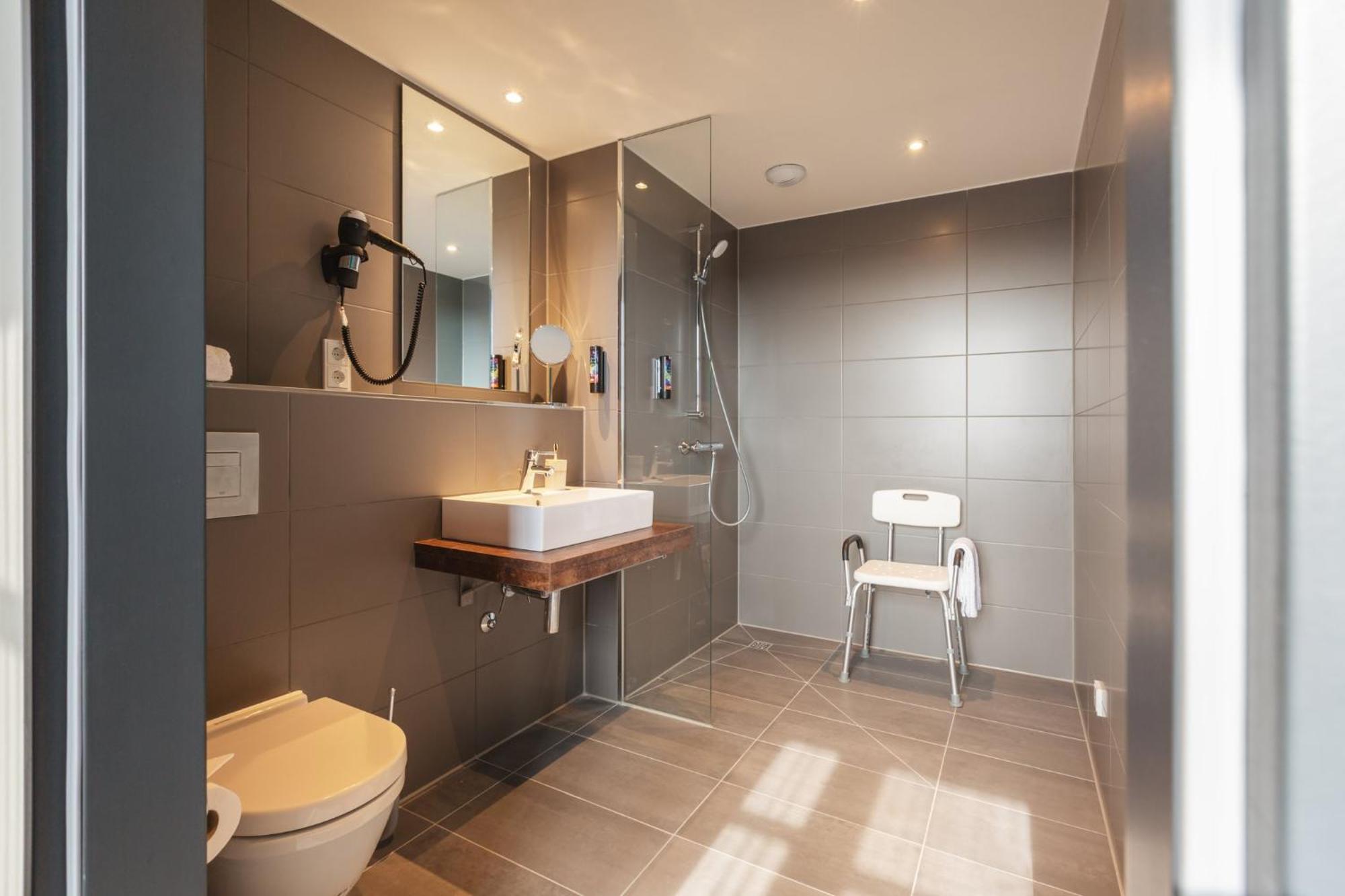 Holiday Inn - The Niu, Bricks Hamburg Eppendorf By Ihg Eksteriør bilde